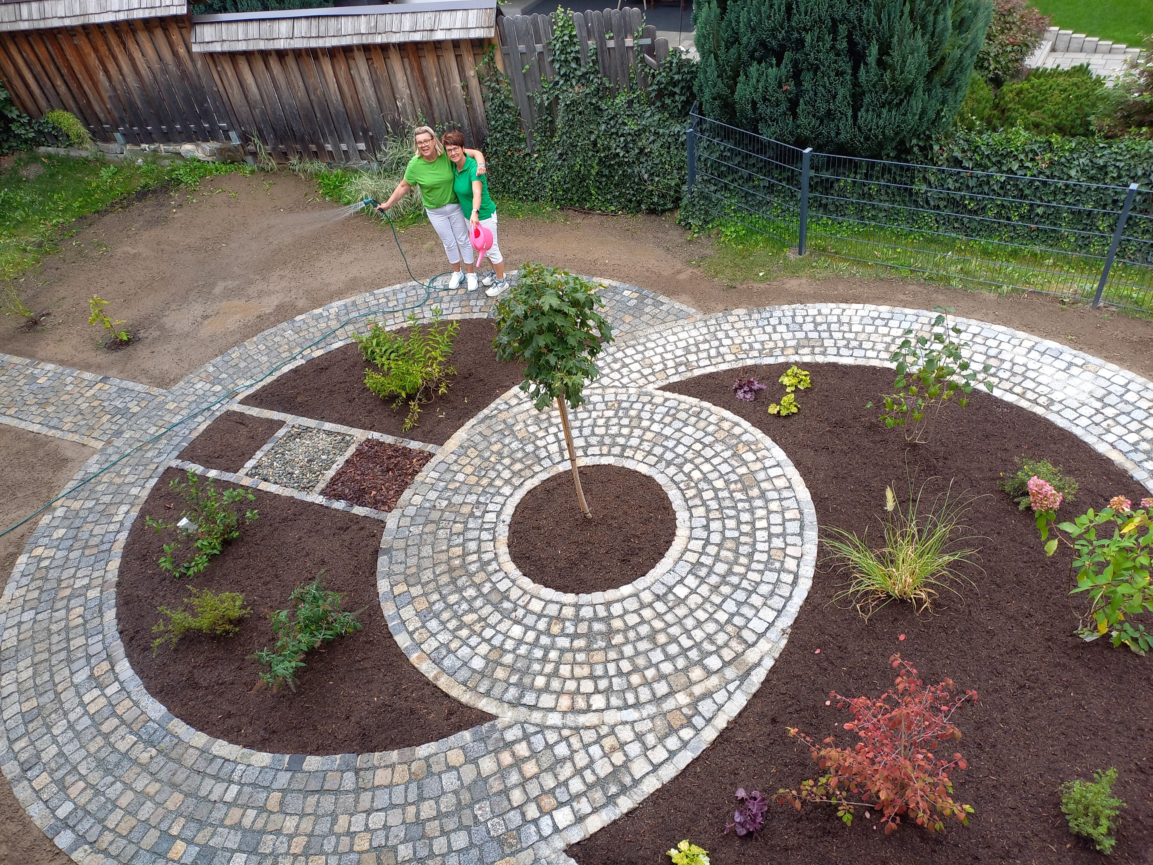 Wohlfühlgarten für die Tagespflege Virgen – Ein Stück Natur für Körper und Seele