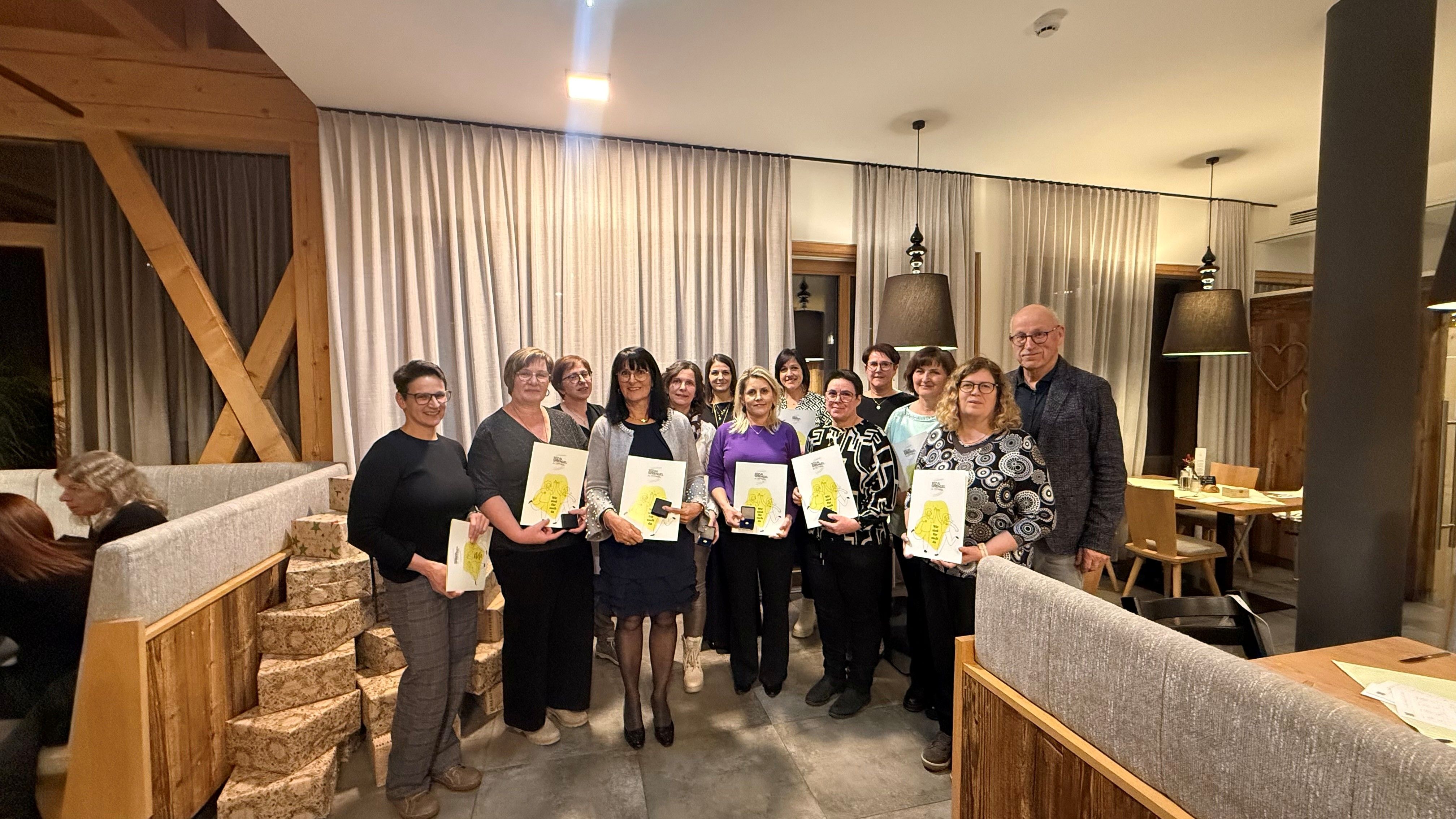 Sozialsprengel Osttiroler Oberland ehrte langjährige Mitarbeiterinnen